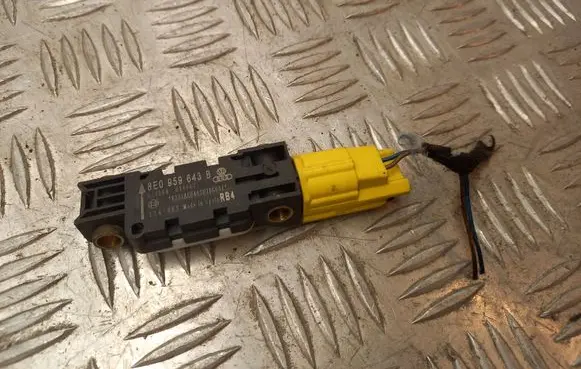 Audi A4 S4 B7 8E 8H Airbag deployment crash/impact sensor 8E0959643B