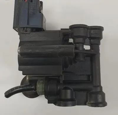 Land Rover Discovery 4 - LR4 Other front suspension part RVH000046