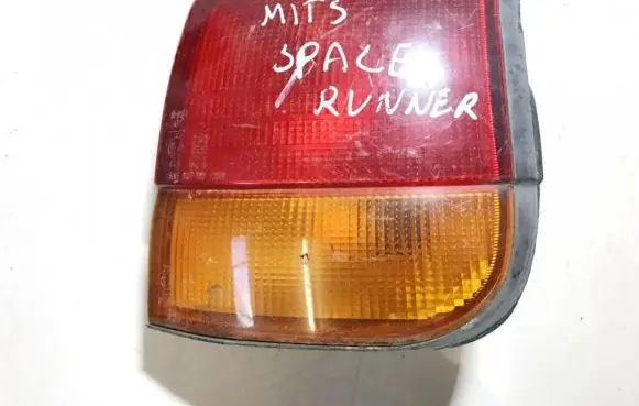 Mitsubishi Space Runner Rear/tail lights