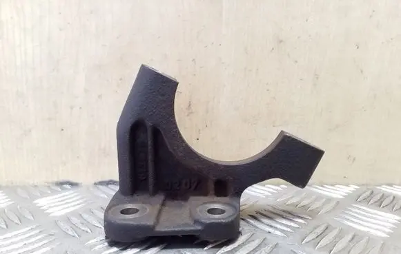 Volvo S40, V40 Driveshaft support bearing bracket 613875