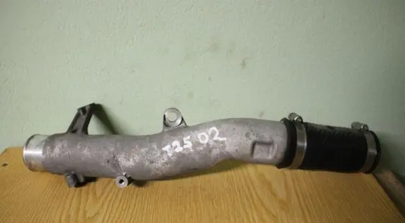 Toyota Avensis T250 Intercooler hose/pipe