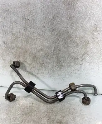 Fuel injector supply line/pipe