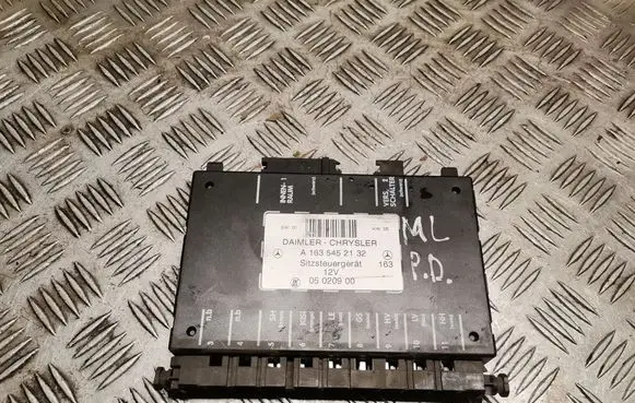 Mercedes-Benz ML W163 Seat control module A1635452132 1635452132