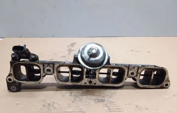 Toyota Avensis T250 Intake manifold 8942120190 0798004410