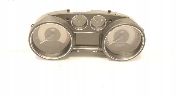 Peugeot RCZ Clock 