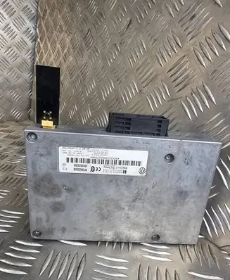Skoda Octavia Mk2 (1Z) Bluetooth control unit module 5P0862335B