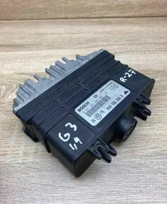 Volkswagen Golf III Engine control unit/module ECU 030906026R 261203302