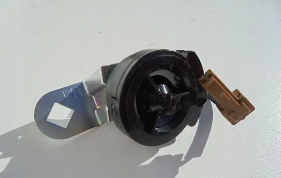 Nissan Pulsar Front door high frequency speaker 4H7305