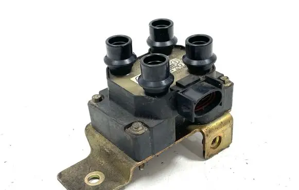 Mazda 626 High voltage ignition coil E9TF12029AA 9322B
