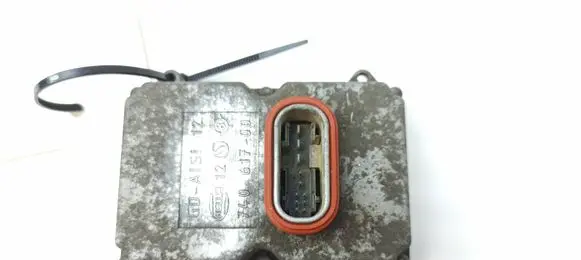 Mercedes-Benz E W211 Headlight ballast module Xenon 74061700 74062200 5DF00827950