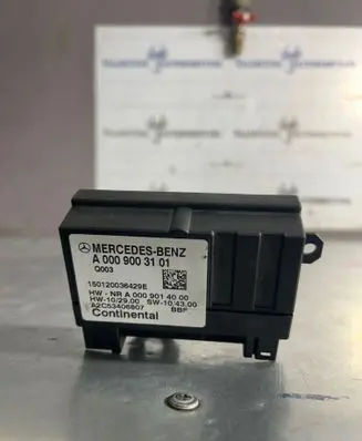 Mercedes-Benz E W212 Fuel injection pump control unit/module A0009003101 150120036429E A0009014000
