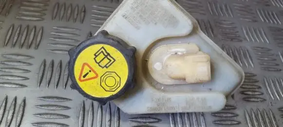 Ford Mondeo MK I Brake fluid reservoir 3350882491 3.3508-8249.1