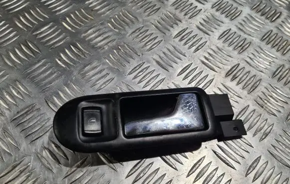 Volkswagen PASSAT B5 Front door interior handle 3B1837114
