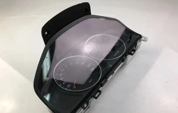 Volvo V60 Speedometer (instrument cluster) 31343323AA