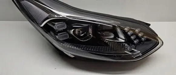 KIA Sportage Headlight/headlamp 92102F1500 K122