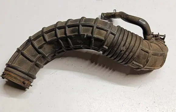 KIA Ceed Air intake hose/pipe 28138-1R200