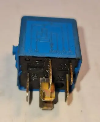 BMW 5 E39 Other relay V23134K52X166 8350566 6136