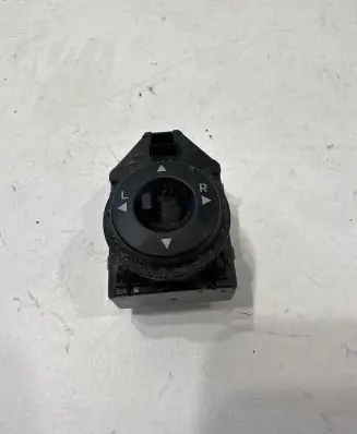KIA Venga Wing mirror switch 457480