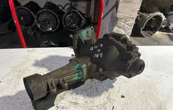 Toyota RAV 4 (XA20) Gearbox transfer box case MF1
