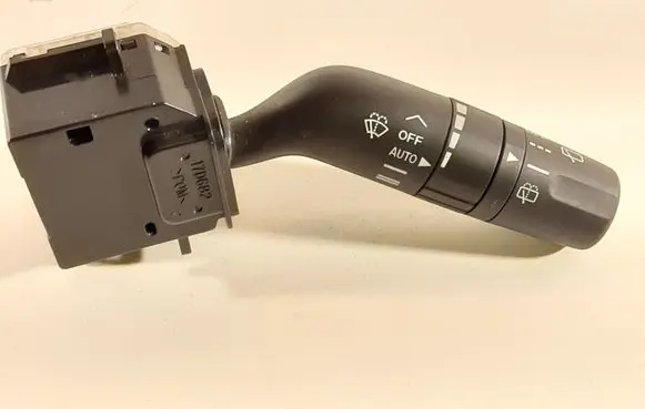 Mazda 3 II Wiper control stalk 17D682