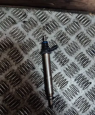Mercedes-Benz A W177 AMG Fuel injector A2560705600