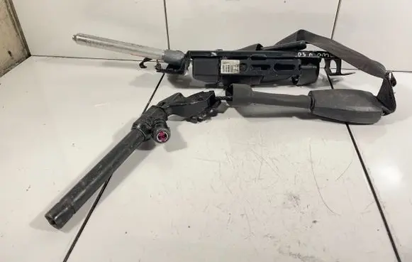 Volvo V50 Front seatbelt 8639692