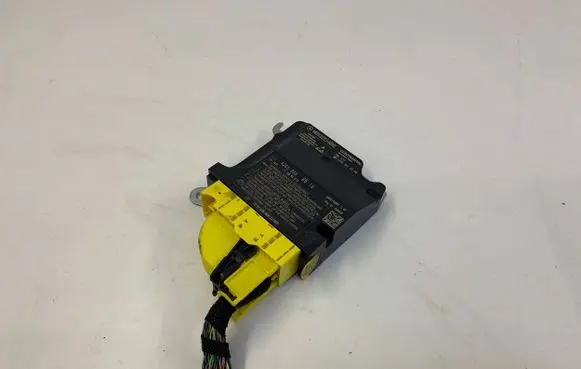 Mercedes-Benz C W205 Airbag control unit/module A2059008618 A2059018308 A2059027905
