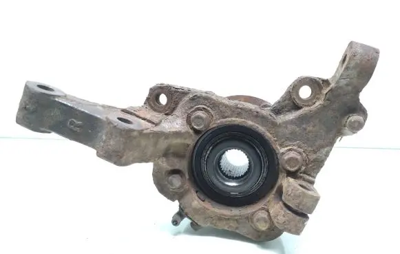 Hyundai Santa Fe Front wheel hub spindle knuckle