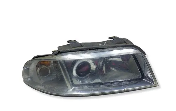 Audi A4 S4 B5 8D Headlight/headlamp 8D0941004AKKASACJ 8D0941004AK