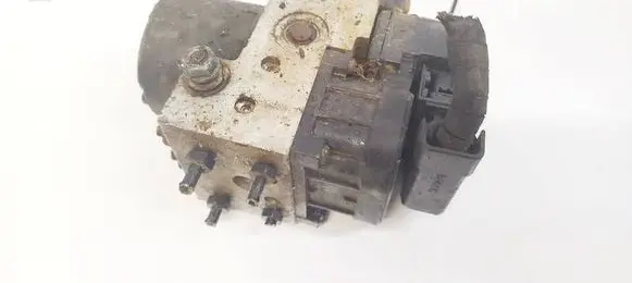 Volkswagen PASSAT B5 ABS Pump 0273004132