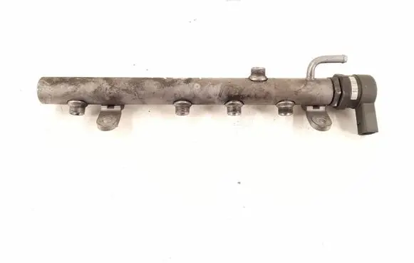 Mercedes-Benz R W251 Fuel main line pipe 6420700495 6110780449