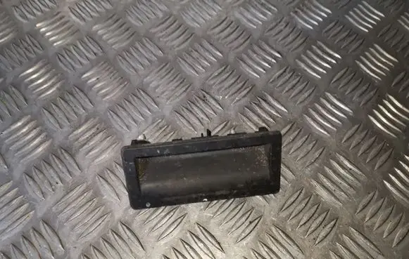 Tailgate opening switch