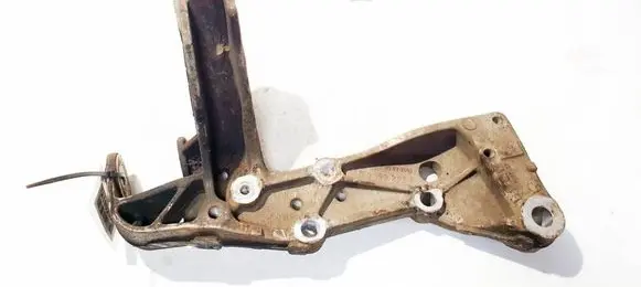 Front lower control arm/wishbone