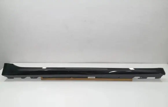 BMW 5 G30 G31 Sill 8064744