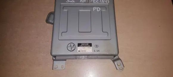Jaguar XJ X300 Climate control unit 1773001642 LNA7600AD