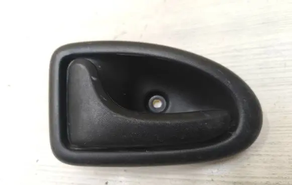 Renault Trafic III (X82) Rear door interior handle 7700423887 96012221
