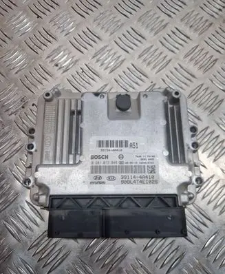 KIA Sorento Engine control unit/module 391544A410 391144A410 0281013048