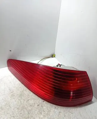 Peugeot 607 Rear/tail lights