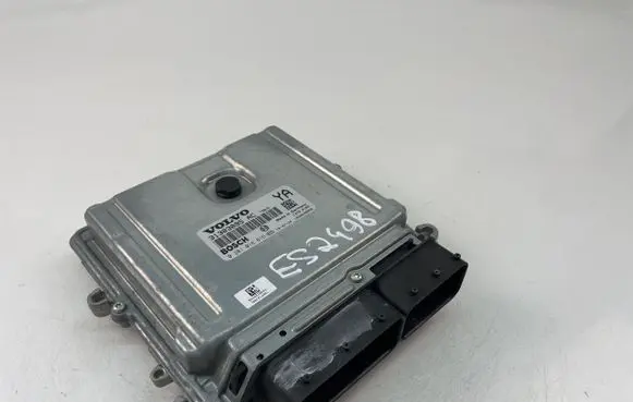 Volvo V70 Engine control unit/module ECU 31303095AC 0281016616