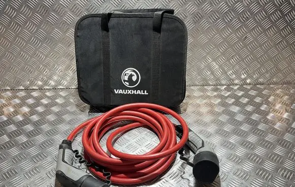 Opel Mokka B Electric car charging cable DG23301