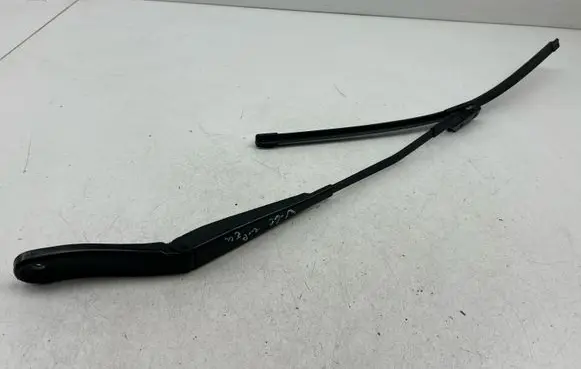 Volvo V60 Windshield/front glass wiper blade 