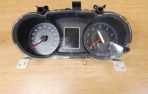 Mitsubishi Lancer X Speedometer (instrument cluster) 8100B127A