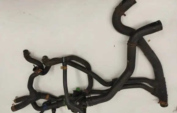 Renault Megane I Engine coolant pipe/hose 8200065392 8200065390 9685900079