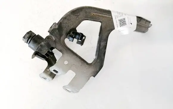 BMW 5 F10 F11 Fender mounting bracket
