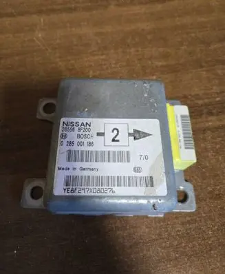 Nissan Terrano Airbag control unit/module 285568F200 0285001186 YE8F297K080276