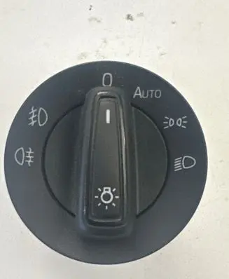 Skoda Fabia Mk3 (NJ) Light switch 5E0941431D 10095088