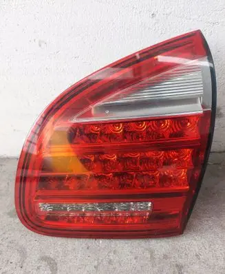 Porsche Cayenne (92A) Tailgate rear/tail lights 7P5945094M