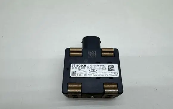 Jaguar XE Distronic sensor radar LX739G768AD