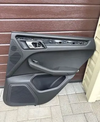 Porsche Macan (95B) Rear door card panel trim 95B867212 95B971693