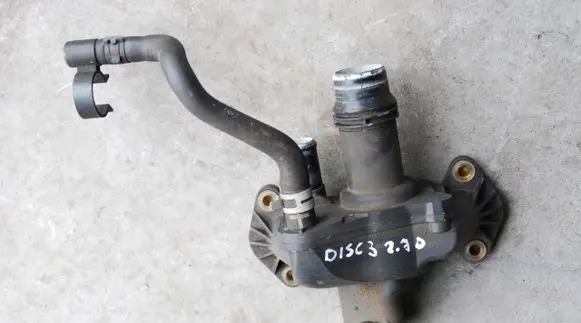 Land Rover Discovery 3 - LR3 Thermostat/thermostat housing 9657182080